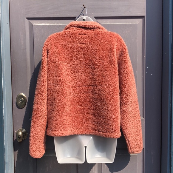 So COZY SOFTEST SHERPA sweater - Picture 6 of 11